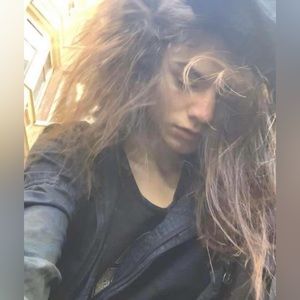 Meet your Posher, Hunter